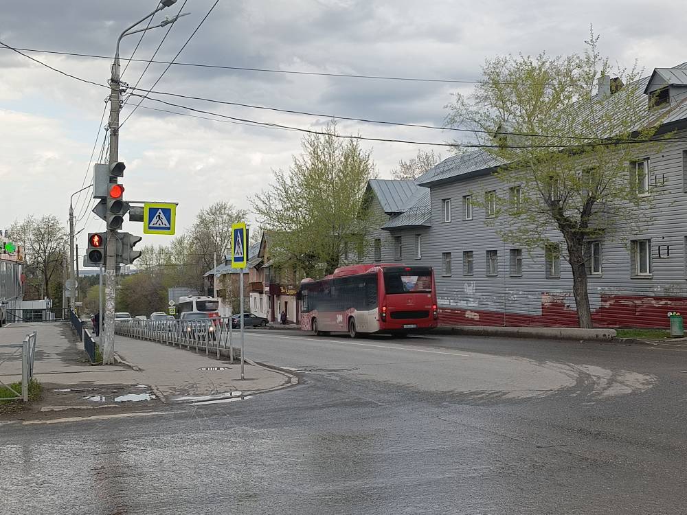 В Индустриальном районе временно изменят пути следования шести автобусных маршрутов