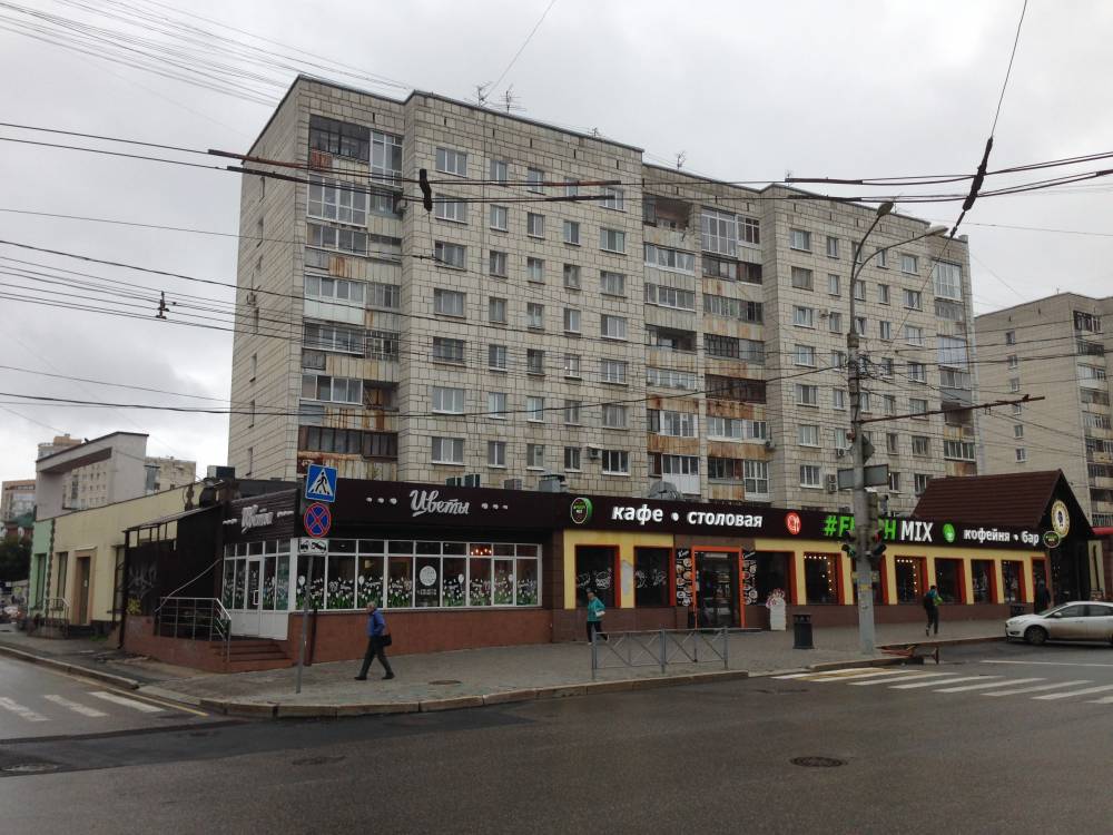 На крен его. При реконструкции ул. Советской могут снести пристрой к жилому дому на Компросе