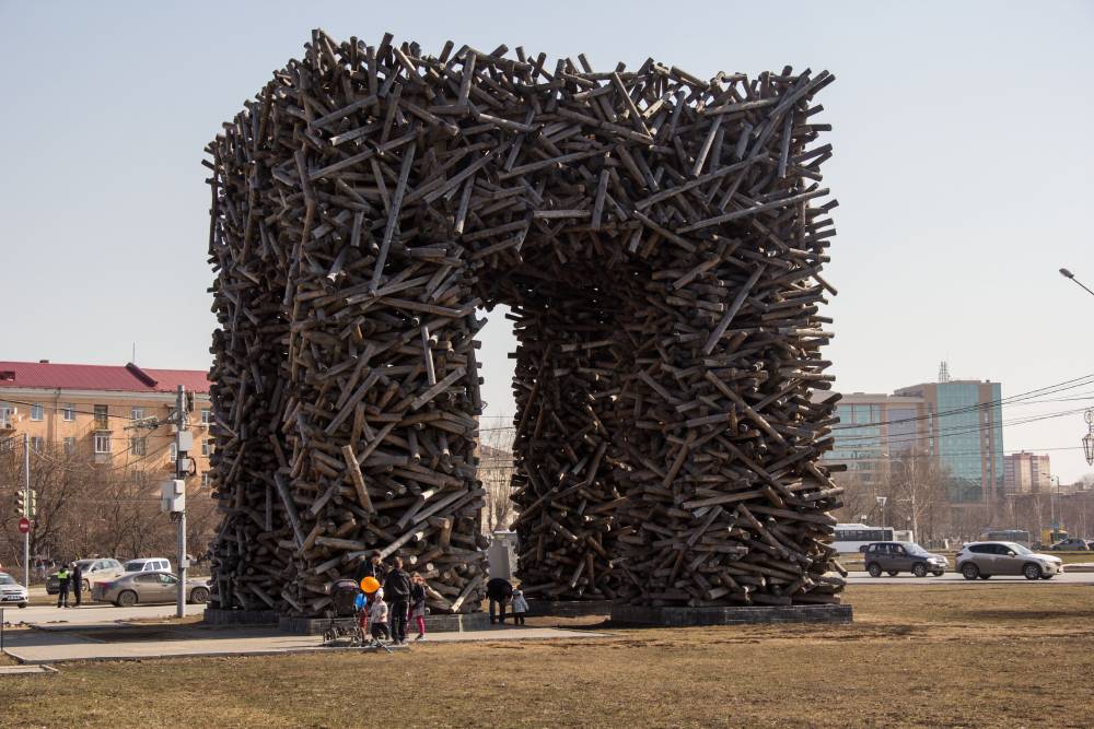 ​Начался снос арт-объекта «Пермские ворота», созданного в 2011 году