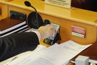 Мечты сбиваются, репортаж о заседании Законодательного собрания 24 октября